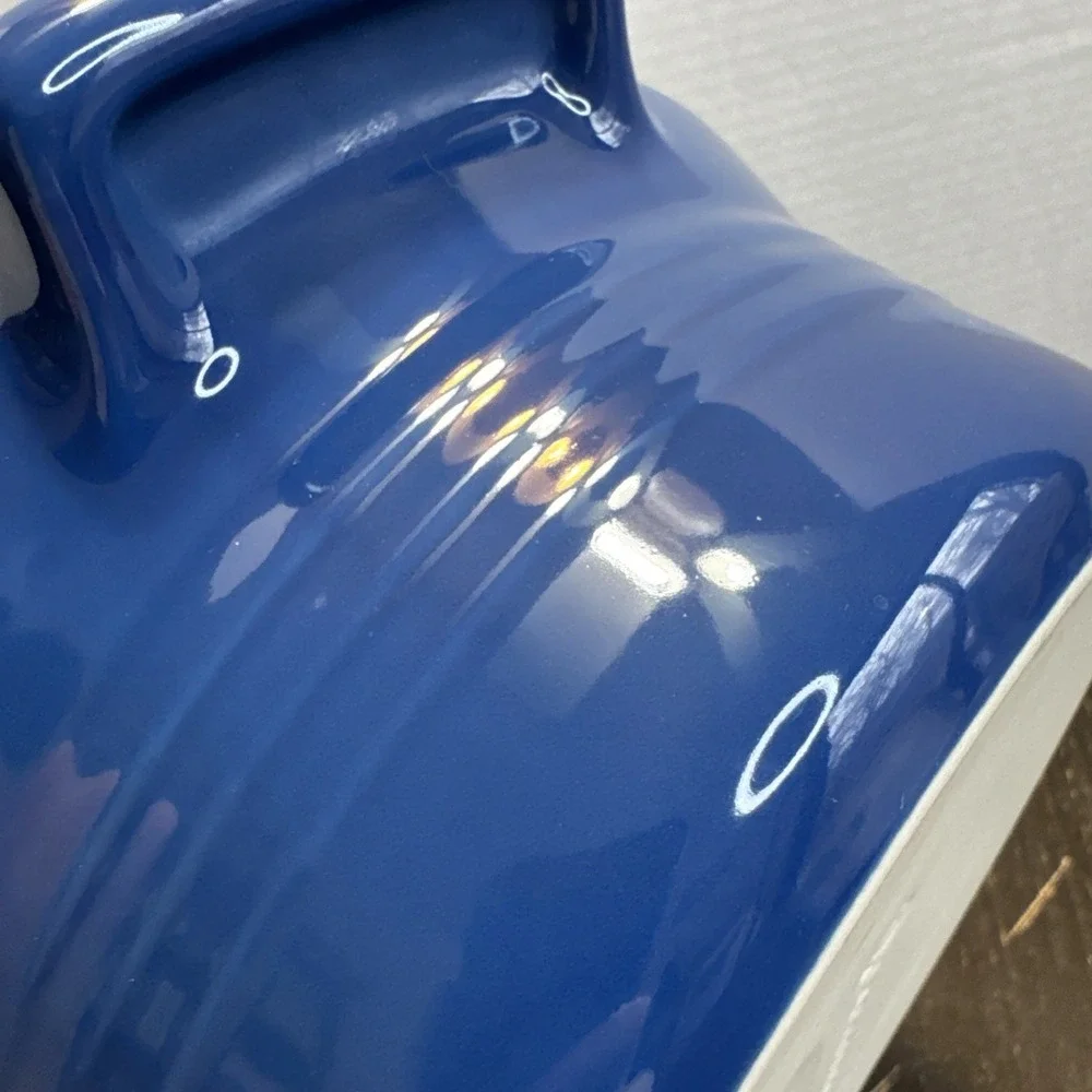 Le Creuset Blue Enameled Shallow Round Oven Casserole Baking Dish 2 & 3/4-Qt